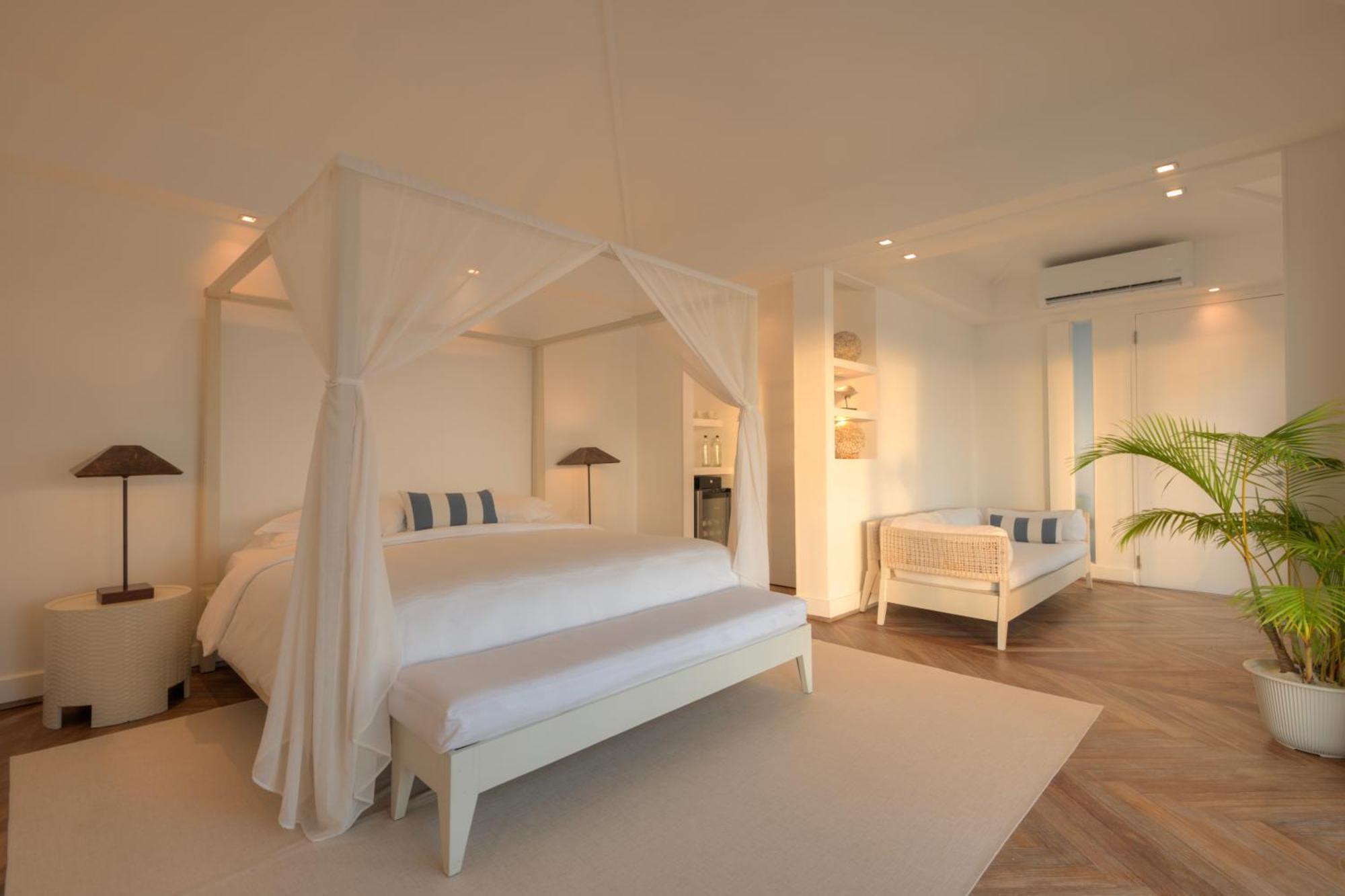 Diamonds Maldives & 5*