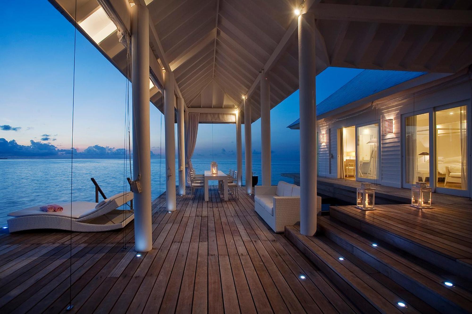 Diamonds Maldives & 5*