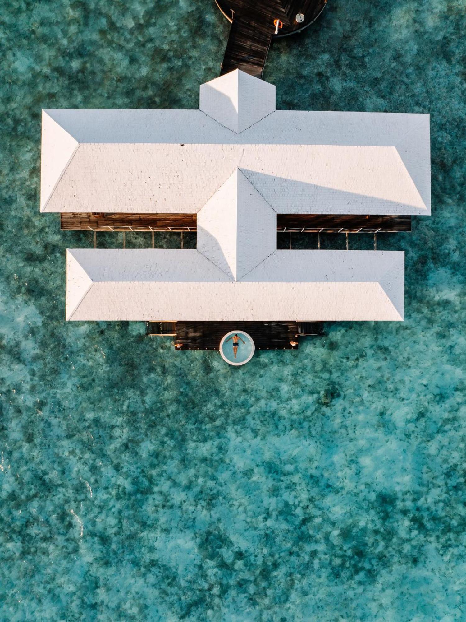 Diamonds Maldives & 5*